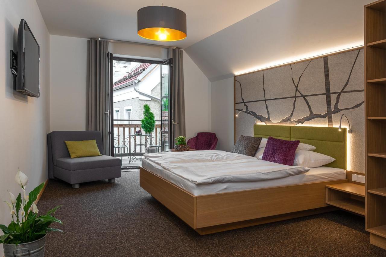 Hotel Weingut Ferdl Denk Weissenkirchen in der Wachau Esterno foto