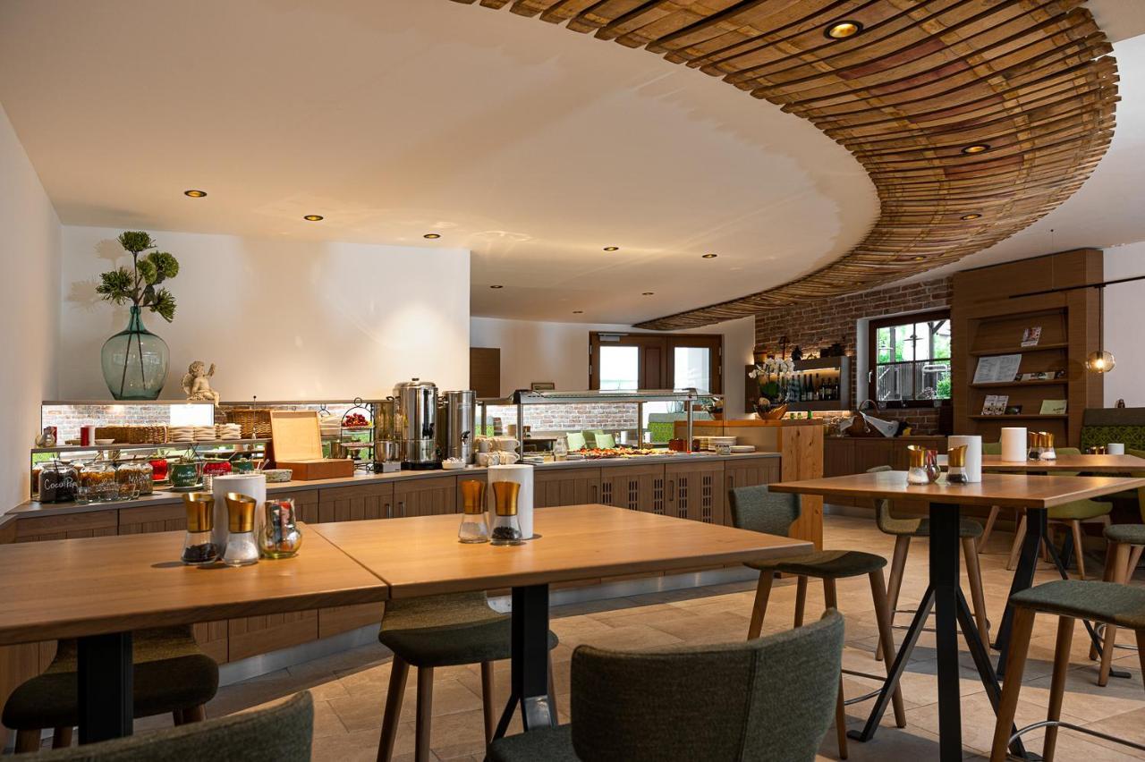 Hotel Weingut Ferdl Denk Weissenkirchen in der Wachau Esterno foto